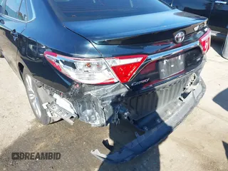 2015 Toyota Camry XLE z VIN 4T1BF1FK6FU942010, wystawiony jako IAAI lot #41637195 z przebiegiem 87 807 mil mil oraz . Historia ofert i sprzedaży dostępna na DreamBid. Obrazek 18.