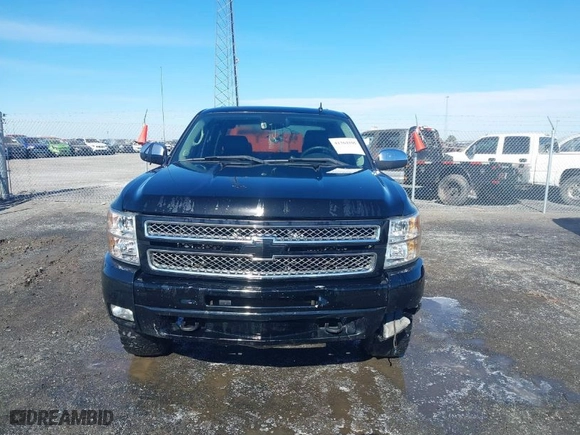 2011 Chevrolet Silverado 1500 LTZ with VIN 3GCPKTE30BG208827, listed as a IAAI auction lot 41364105 with 277,142 mi miles. Bid and sale history available at carsss.com. Image 12.