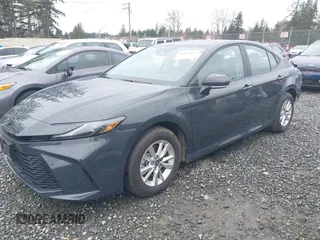 2025 Toyota Camry LE z VIN 4T1DBADK8SU516255, wystawiony jako IAAI lot #41847062 z przebiegiem 4 534 mil mil oraz . Historia ofert i sprzedaży dostępna na DreamBid. Obrazek 18.