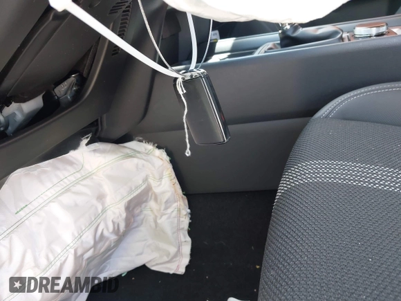 2024 Mazda CX-50 S Select с VIN 7MMVABAM9RN238736, выставлен на аукционе IAAI как лот 42003658 с пробегом 9 880 миль миль и . История ставок и продаж доступна на DreamBid. Изображение 11.