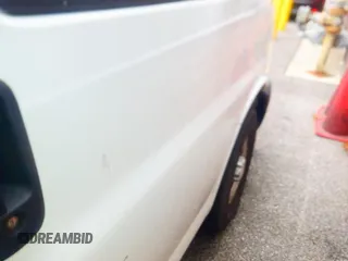 2015 Chevrolet Express Cargo z VIN 1GCWGFCF4F1154111, wystawiony jako IAAI lot #42521109 z przebiegiem 140 562 mil mil oraz . Historia ofert i sprzedaży dostępna na DreamBid. Obrazek 2.