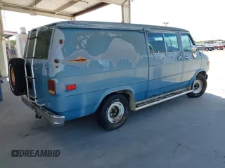1989 Chevrolet Chevy Van z VIN 1GCEG25K3K7104404, wystawiony jako IAAI lot #42266335 z przebiegiem 96 272 mil mil oraz . Historia ofert i sprzedaży dostępna na DreamBid. Obrazek 4.