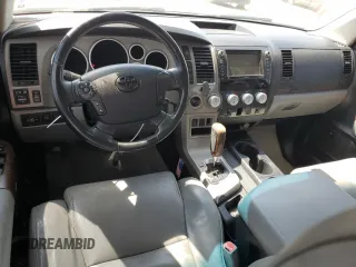 2010 Toyota Tundra Limited z VIN 5TFHW5F16AX130940, wystawiony jako Copart lot #50510085 z przebiegiem 316 494 mil mil oraz Szkoda całkowita • Salvage title. Historia ofert i sprzedaży dostępna na DreamBid. Obrazek 8.