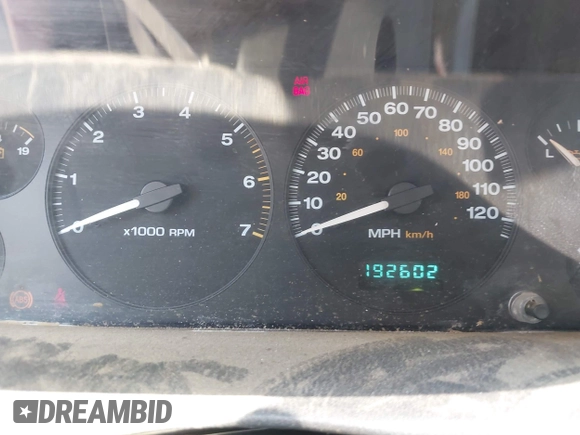 2004 Jeep Grand Cherokee Laredo with VIN 1J4GW48S74C260968, listed as a IAAI auction lot 42050628 with 192,602 mi miles. Bid and sale history available at carsss.com. Image 7.