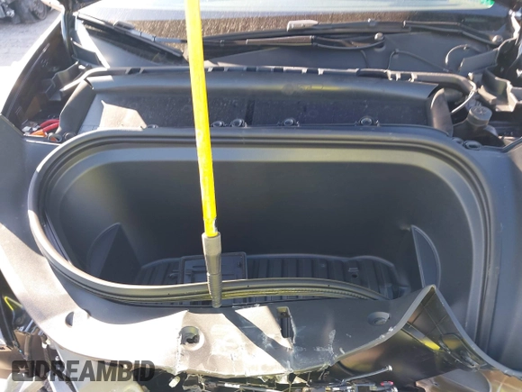 2025 Tesla Model Y Long Range with VIN 7SAYGDED4SF226776, listed as a IAAI auction lot 41514317 with 1,636 mi miles and . Bid and sale history available at DreamBid. Image 10.
