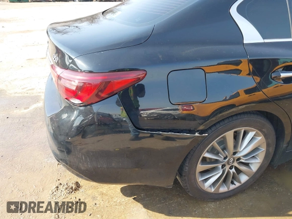 2018 Infiniti Q50 3.0t LUXE with VIN JN1EV7AP1JM590282, listed as a IAAI auction lot 41701763 with 111,318 mi miles. Bid and sale history available at carsss.com. Image 20.