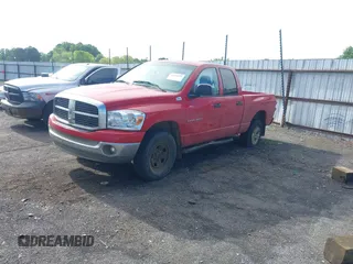 2007 Dodge 1500 SLT with VIN 1D7HU18P27S258135, listed as a IAAI auction lot 42034593 with 421,628 mi miles. Bid and sale history available at carsss.com. Image 2.