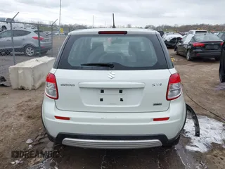 2007 Suzuki SX4 with VIN JS2YB413375110637, listed as a IAAI auction lot 42023013 with 226,585 mi miles. Bid and sale history available at carsss.com. Image 17.