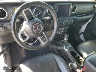 2020 Jeep Gladiator Overland with VIN 1C6HJTFGXLL181768, listed as a Copart auction lot 46243555 with 62,992 mi miles and Salvage Title. Bid and sale history available at carsss.com. Image 8.