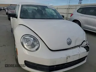 2013 Volkswagen Beetle Entry with VIN 3VWFP7AT5DM654385, listed as a Copart auction lot 48741515 with 47,029 mi miles and Salvage Title. Bid and sale history available at DreamBid. Image 10.
