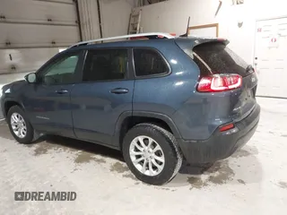 2020 Jeep Cherokee Latitude z VIN 1C4PJMCB7LD529460, wystawiony jako IAAI lot #42296532 z przebiegiem 83 905 mil mil oraz . Historia ofert i sprzedaży dostępna na DreamBid. Obrazek 3.