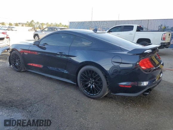 2021 Ford Mustang GT z VIN 1FA6P8CF8M5133172, wystawiony jako Copart lot #54234125 z przebiegiem 24 541 mil mil oraz Nie do naprawy. Historia ofert i sprzedaży dostępna na DreamBid. Obrazek 2.