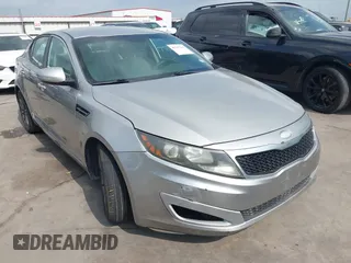 2013 Kia Optima LX with VIN 5XXGM4A78DG193461, listed as a IAAI auction lot 41947163 with 133,070 mi miles. Bid and sale history available at carsss.com. Image 1.