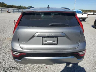 2023 Kia Niro SX Touring with VIN KNDCT3LE3P5083885, listed as a Copart auction lot 76116824 with 10,401 mi miles and Salvage Title. Bid and sale history available at carsss.com. Image 6.