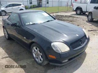 1998 Mercedes-Benz SLK-Class with VIN WDBKK47F1WF029953, listed as a IAAI auction lot 41944662 with 1 mi miles. Bid and sale history available at carsss.com. Image 1.