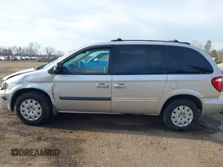 2005 Chrysler Town & Country with VIN 1C4GP45R55B238222, listed as a IAAI auction lot 41780737 with 166,880 mi miles. Bid and sale history available at carsss.com. Image 15.