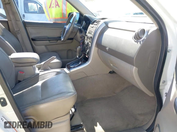 2006 Suzuki Grand Vitara Luxury с VIN JS3TE947764104529, выставлен на аукционе IAAI как лот 42631150 с пробегом 181 900 миль миль и . История ставок и продаж доступна на DreamBid. Изображение 5.