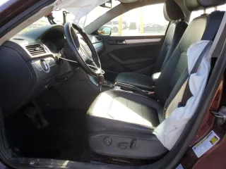 2013 Volkswagen Passat SE with VIN 1VWBN7A38DC094268, listed as a Copart auction lot 54378765 with 172,105 mi miles and Clean title. Bid and sale history available at DreamBid. Image 7.