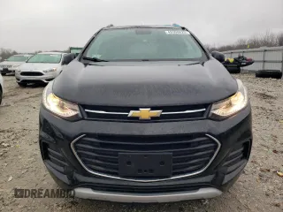 2017 Chevrolet Trax LT with VIN 3GNCJPSB3HL157626, listed as a Copart auction lot 49300625 with 94,114 mi miles and Salvage Title. Bid and sale history available at carsss.com. Image 5.