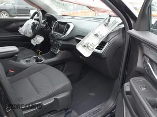 2022 GMC Terrain SLE with VIN 3GKALMEV1NL166310, listed as a IAAI auction lot 41913728 with 62,361 mi miles. Bid and sale history available at carsss.com. Image 5.
