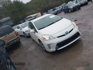 2015 Toyota Prius Four with VIN JTDKN3DU3F1977158, listed as a IAAI auction lot 41472820 with 198,212 mi miles. Bid and sale history available at carsss.com. Image 1.