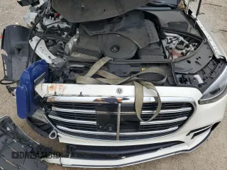 2022 Mercedes-Benz S 500 with VIN W1K6G6DBXNA166392, listed as a Copart auction lot 55101565 with 19,276 mi miles and Clean Title. Bid and sale history available at DreamBid. Image 11.