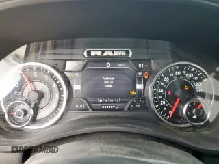 2020 Ram 2500 Big Horn с VIN 3C6UR5DJ9KG645260, выставлен на аукционе Copart как лот 61602825 с пробегом 44 409 миль миль и Списание • Salvage title. История ставок и продаж доступна на DreamBid. Изображение 9.