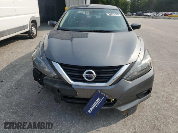 2017 Nissan Altima SR with VIN 1N4AL3AP4HN359297, listed as a Copart auction lot 59825345 with 82,862 mi miles and Salvage title. Bid and sale history available at DreamBid. Image 5.