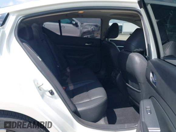 2019 Nissan Altima SL with VIN 1N4BL4EV9KC103050, listed as a IAAI auction lot 42139670 with 112,427 mi miles and . Bid and sale history available at DreamBid. Image 8.