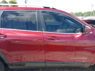 2020 Jeep Cherokee Altitude with VIN 1C4PJLLB3LD586099, listed as a IAAI auction lot 42706250 with 84,848 mi miles and . Bid and sale history available at DreamBid. Image 14.