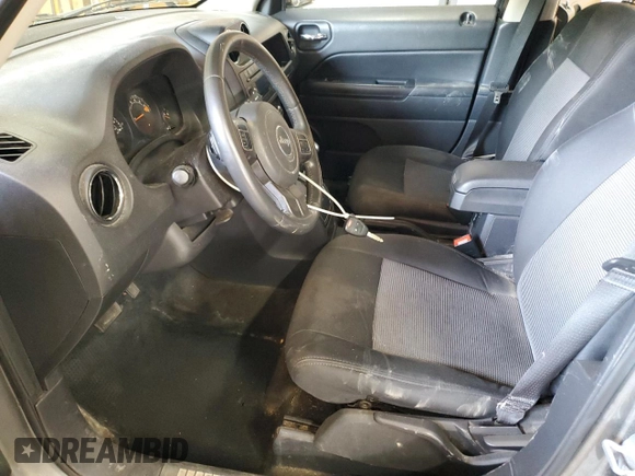 2014 Jeep Patriot Latitude with VIN 1C4NJRFBXED546921, listed as a Copart auction lot 61032895 with 133,344 mi miles and Clean title. Bid and sale history available at DreamBid. Image 7.