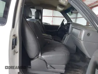 2005 Chevrolet Silverado 1500 LS with VIN 2GCEC19T051227099, listed as a IAAI auction lot 41489414 with 187,224 mi miles and . Bid and sale history available at DreamBid. Image 5.