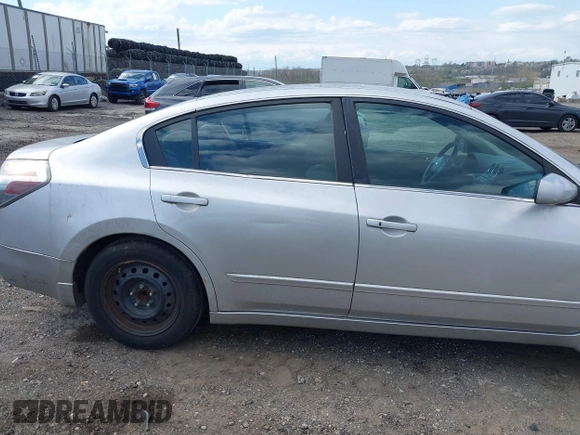 2010 Nissan Altima 2.5 S with VIN 1N4AL2AP0AN428468, listed as a IAAI auction lot 42052322 with 136,378 mi miles. Bid and sale history available at carsss.com. Image 13.