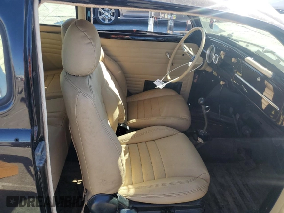 1963 Volkswagen Beetle with VIN 5020781, listed as a Copart auction lot 68491334 with 36,482 mi miles and Salvage Title. Bid and sale history available at DreamBid. Image 7.