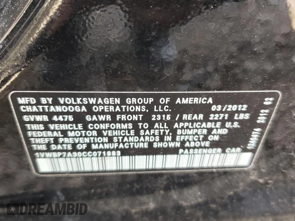 2012 Volkswagen Passat SE z VIN 1VWBP7A30CC071883, wystawiony jako Copart lot #53976725 z przebiegiem 206 180 mil mil oraz Szkoda całkowita • Salvage title. Historia ofert i sprzedaży dostępna na DreamBid. Obrazek 12.