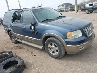 2004 Ford Expedition Eddie Bauer z VIN 1FMFU18L24LB00586, wystawiony jako IAAI lot #42017488 z przebiegiem 252 198 mil mil oraz . Historia ofert i sprzedaży dostępna na DreamBid. Obrazek 1.