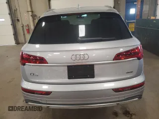 2024 Audi Q5 Premium z VIN WA1ABAFY1R2094807, wystawiony jako Copart lot #60664375 z przebiegiem 2 632 mil mil oraz Szkoda całkowita • Salvage title. Historia ofert i sprzedaży dostępna na DreamBid. Obrazek 6.