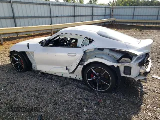 2021 Toyota Supra 3.0 z VIN WZ1DB0C03MW041279, wystawiony jako Copart lot #56318605 z przebiegiem 15 704 mil mil oraz Szkoda całkowita • Salvage title. Historia ofert i sprzedaży dostępna na DreamBid. Obrazek 2.