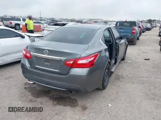 2017 Nissan Altima SV with VIN 1N4AL3AP6HC190962, listed as a IAAI auction lot 41506605 with 137,721 mi miles and . Bid and sale history available at carsss.com. Image 4.
