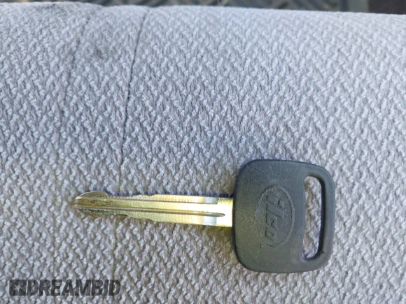 1995 Toyota Camry LE z VIN JT2SK12E0S0286848, wystawiony jako IAAI lot #41862969 z przebiegiem 220 923 mil mil oraz . Historia ofert i sprzedaży dostępna na DreamBid. Obrazek 11.