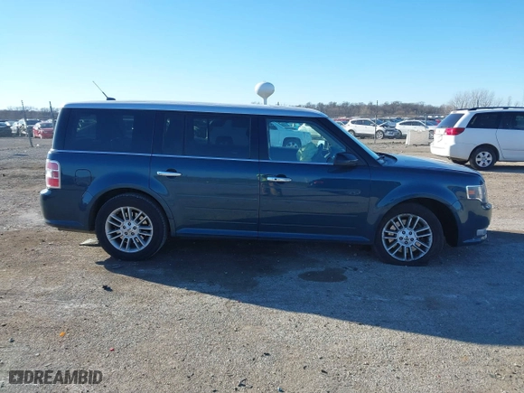 2016 Ford Flex SEL with VIN 2FMGK5C83GBA06919, listed as a IAAI auction lot 41039097 with 183,187 mi miles. Bid and sale history available at carsss.com. Image 13.