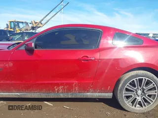 2010 Ford Mustang GT with VIN 1ZVBP8CH9A5121129, listed as a IAAI auction lot 41688528 with 113,089 mi miles. Bid and sale history available at carsss.com. Image 14.