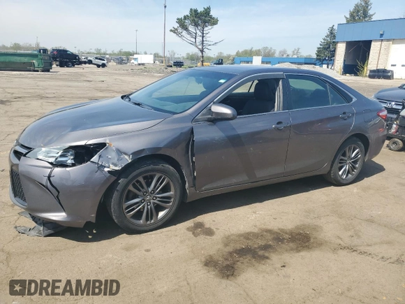 2015 Toyota Camry XLE with VIN 4T1BF1FK9FU921460, listed as a Copart auction lot 54565755 with 291,530 mi miles and Clean Title. Bid and sale history available at carsss.com. Image 1.