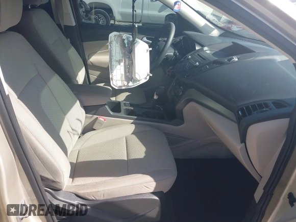 2017 Ford Escape SE z VIN 1FMCU0GD8HUC60074, wystawiony jako IAAI lot #41918443 z przebiegiem 85 787 mil mil oraz . Historia ofert i sprzedaży dostępna na DreamBid. Obrazek 5.