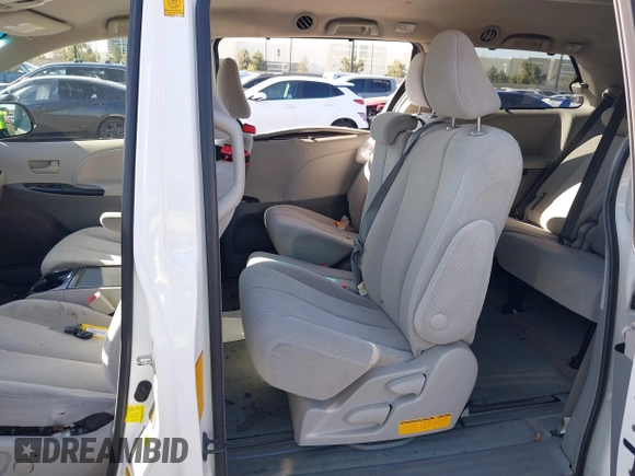 2012 Toyota Sienna LE AAS with VIN 5TDKK3DCXCS276325, listed as a IAAI auction lot 41791385 with 133,635 mi miles. Bid and sale history available at carsss.com. Image 8.