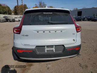 2022 Volvo XC40 Momentum with VIN YV4AC2HK2N2726416, listed as a Copart auction lot 77426764 with 84,997 mi miles and Salvage title. Bid and sale history available at DreamBid. Image 6.