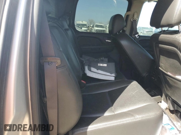 2013 Chevrolet Avalanche LTZ with VIN 3GNMCGE0XDG321451, listed as a Copart auction lot 47413935 with 174,216 mi miles and Salvage title. Bid and sale history available at DreamBid. Image 10.