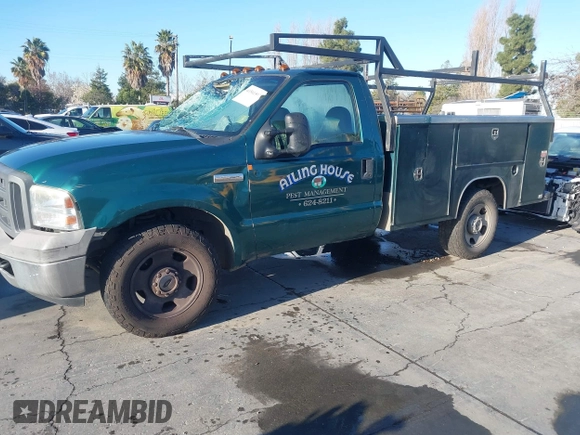 2005 Ford F-350 XL with VIN 1FDSF34585EA17178, listed as a IAAI auction lot 41501503 with 208,442 mi miles and . Bid and sale history available at DreamBid. Image 2.