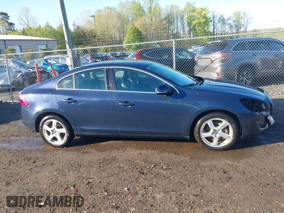 2013 Volvo S60 T5 with VIN YV1612FH3D2189120, listed as a IAAI auction lot 41971644 with 63,423 mi miles. Bid and sale history available at carsss.com. Image 14.