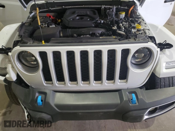 2023 Jeep Wrangler Sahara z VIN 1C4JJXP61PW696072, wystawiony jako Copart lot #57859545 z przebiegiem 42 136 mil mil oraz Czysty tytuł • Clean title. Historia ofert i sprzedaży dostępna na DreamBid. Obrazek 12.